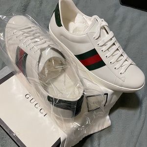 Size 12 Gucci Shoes